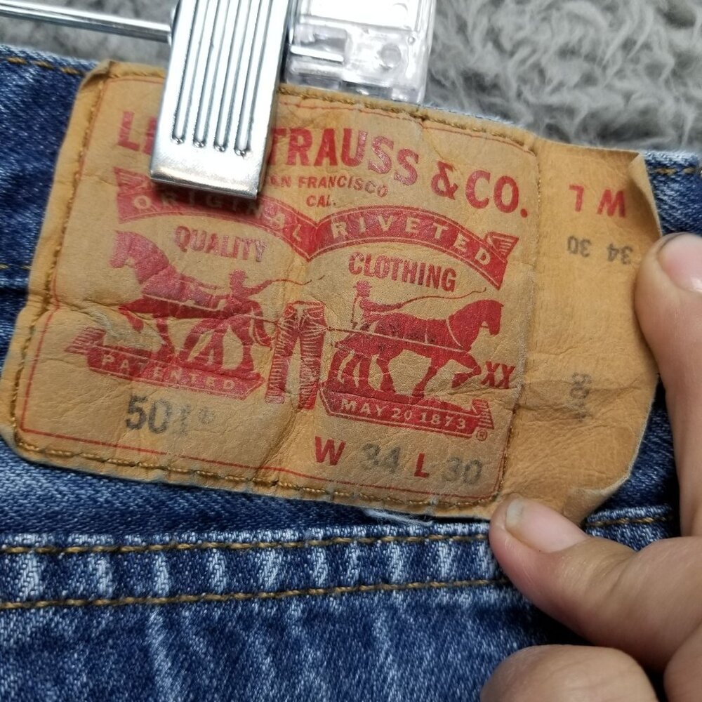 Levis Jeans Mens 34x30 Blue 501 Cotton Denim Button Fly Classic Straight - Picture 9 of 15